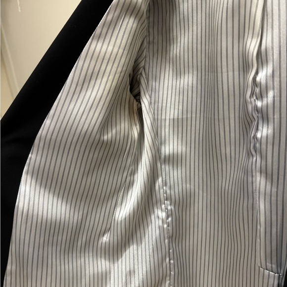 Love…ady Black Blazer with Pinstripe Lining Size M Excellent Condition - Picture 3 of 5